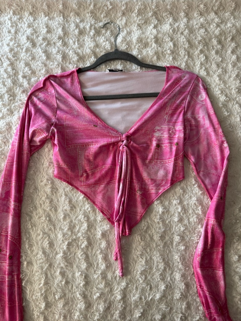 Fashion Nova Pink Tie-Front Long Sleeve Pointed Hem Crop Top